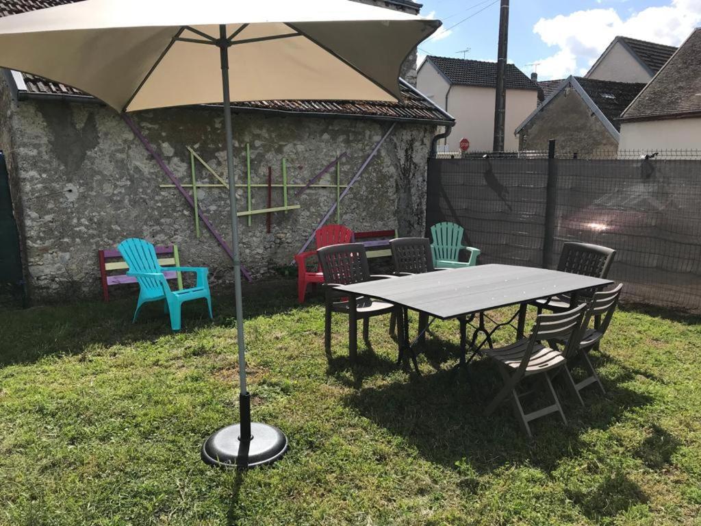 Top Host Les Perles Des Chateaux Mer Exterior foto